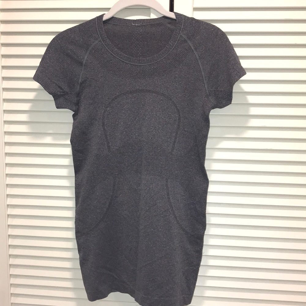 Lululemon Swiftly Tech Short Sleeve Top